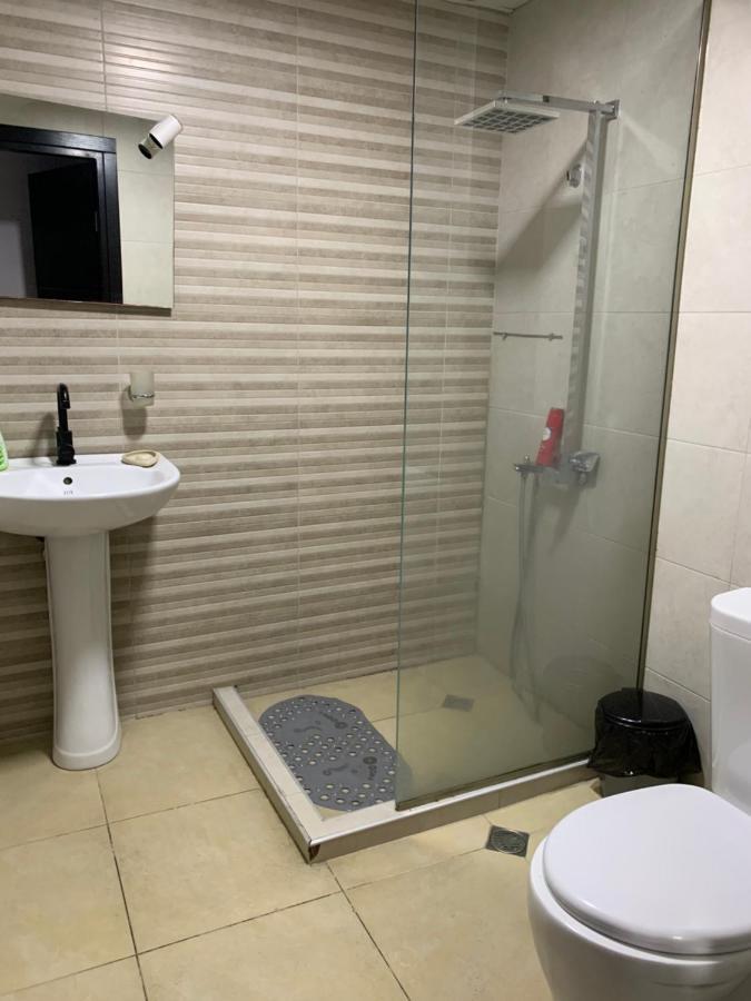 Auberge de jeunesse Gorgona à Batoumi Extérieur photo